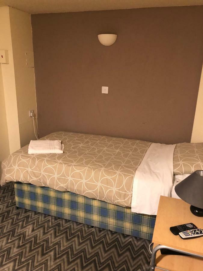 Charde Guest House เบอร์มิงแฮม ภายนอก รูปภาพ